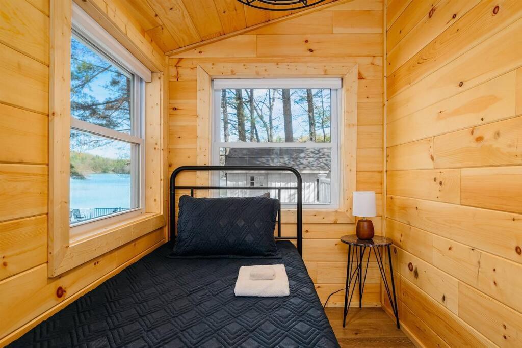 Scenic On Arbutus Holiday home *