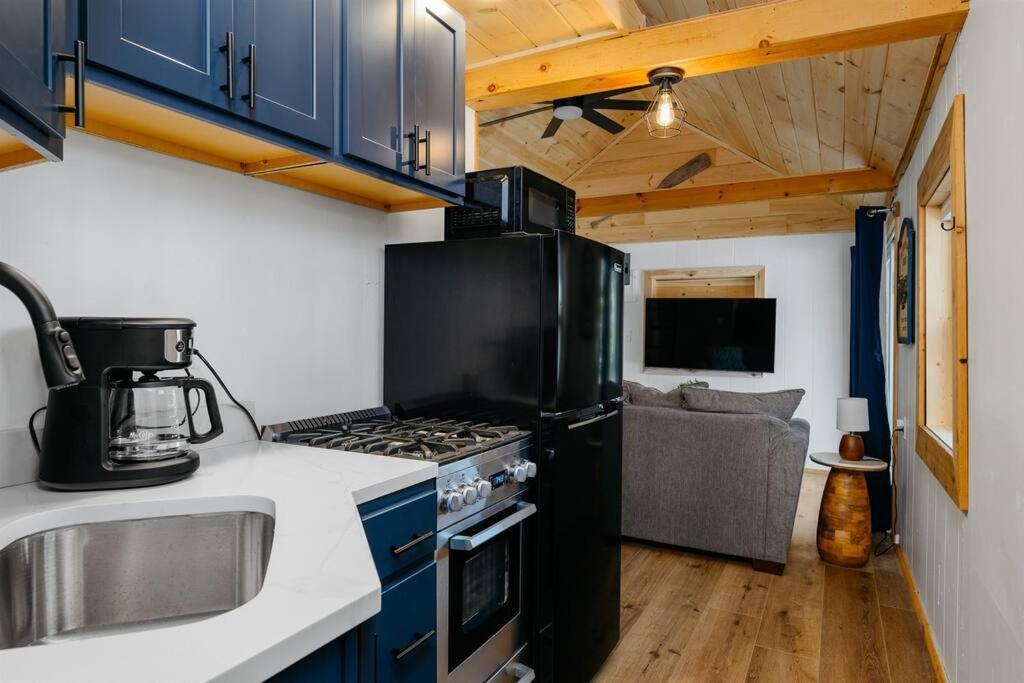 Scenic On Arbutus Holiday home *